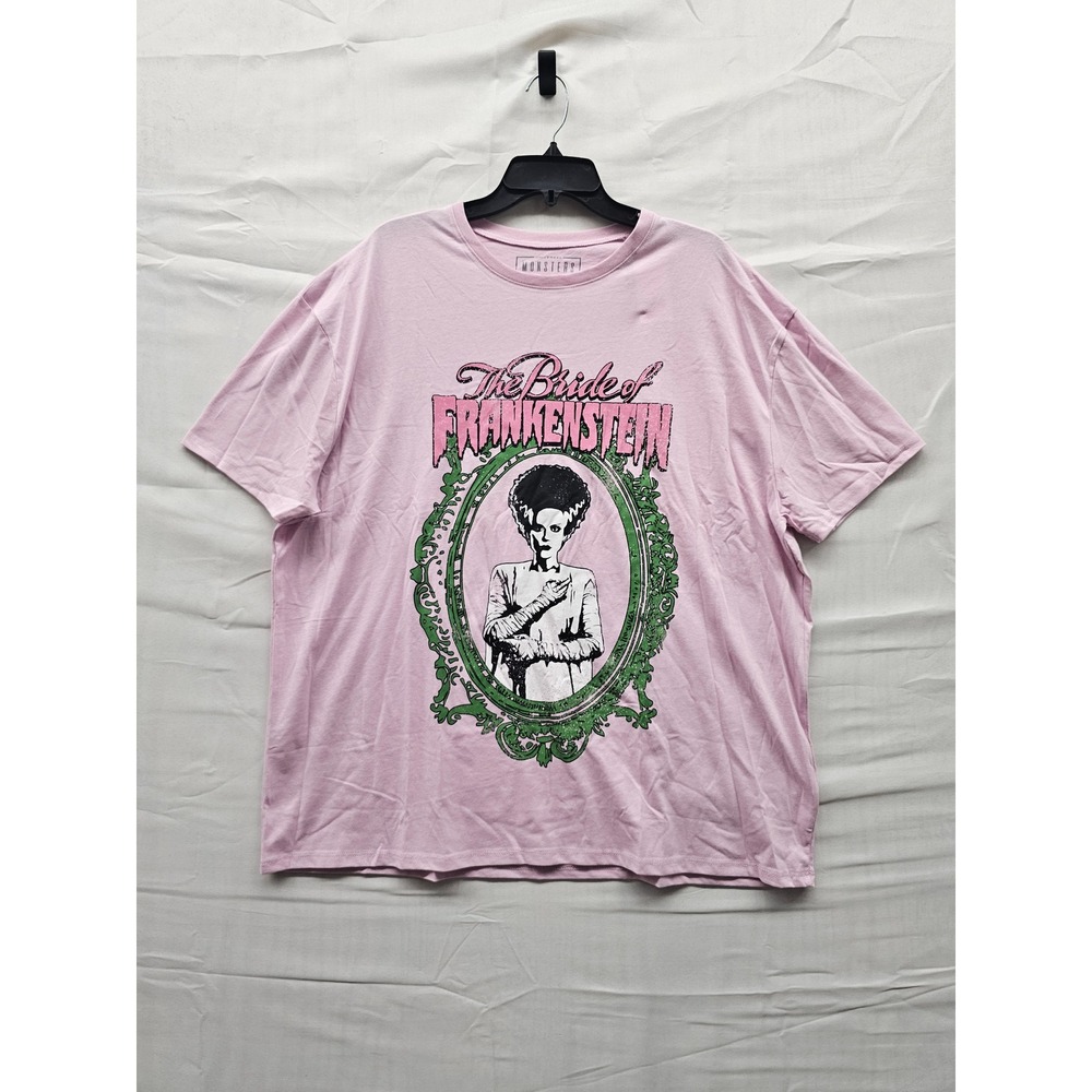Universal Monsters Bride of Frankenstein Pink Graphic Tee Femme Fatale Large NEW